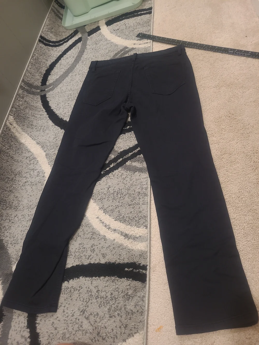 Banana Republic Traveler Jeans Mens 32x30 Black Slim Tapered Stretch Dark Wash
